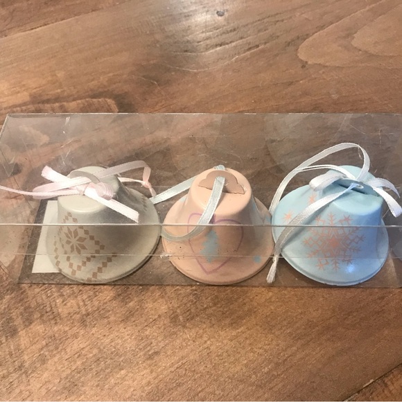 Festive Christmas Decorations Set - Picture 4 of 6